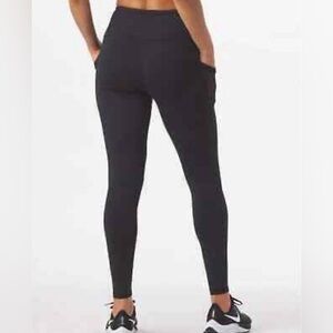 Glyder Glyder Capri Leggings Womens  LX Black Nylon And  Spandex Lightweight New